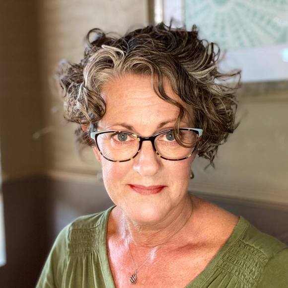 Meet your Posher, Melisa - Picture 1 of 1